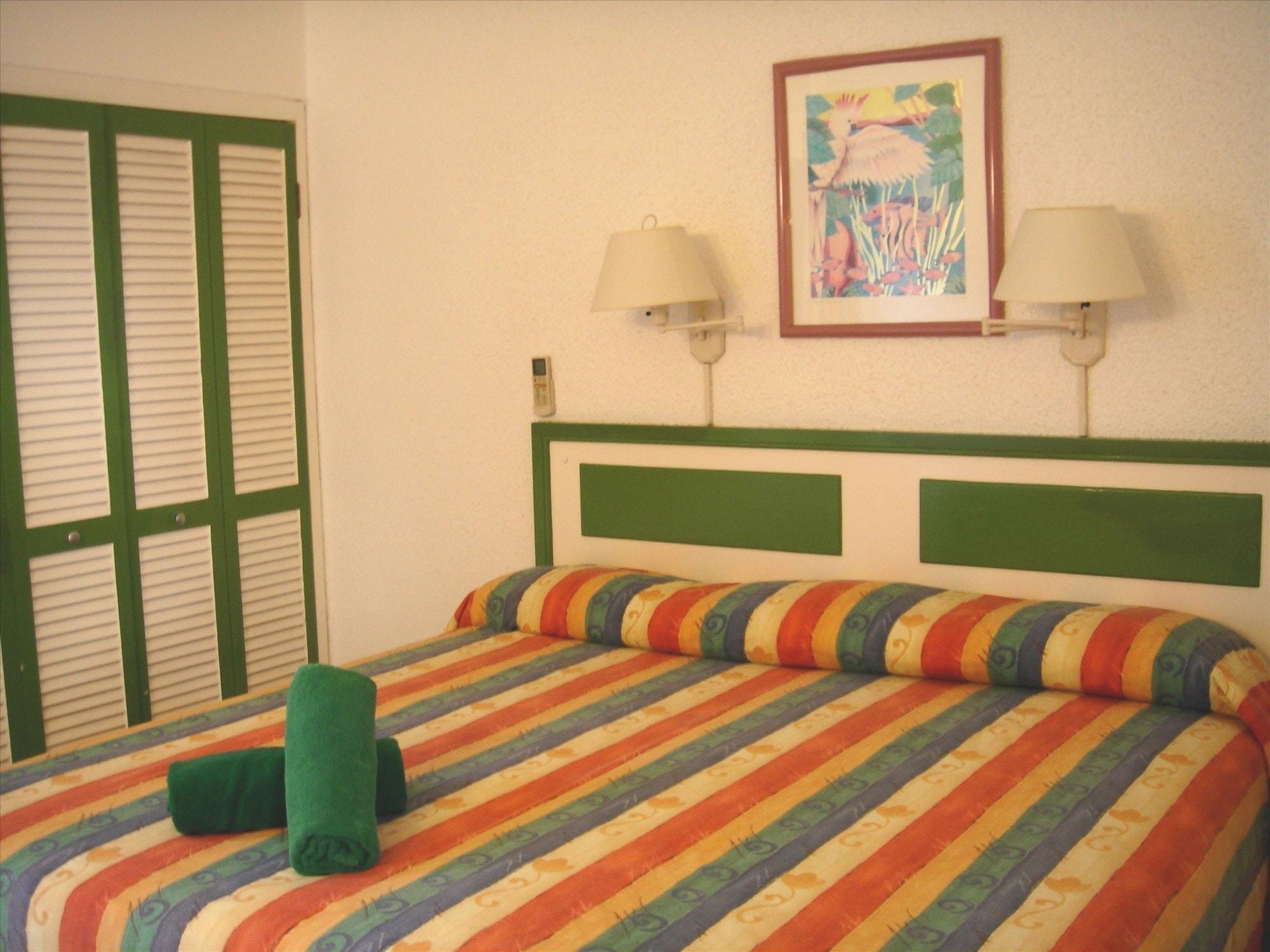 Apartment Plum Tree Club